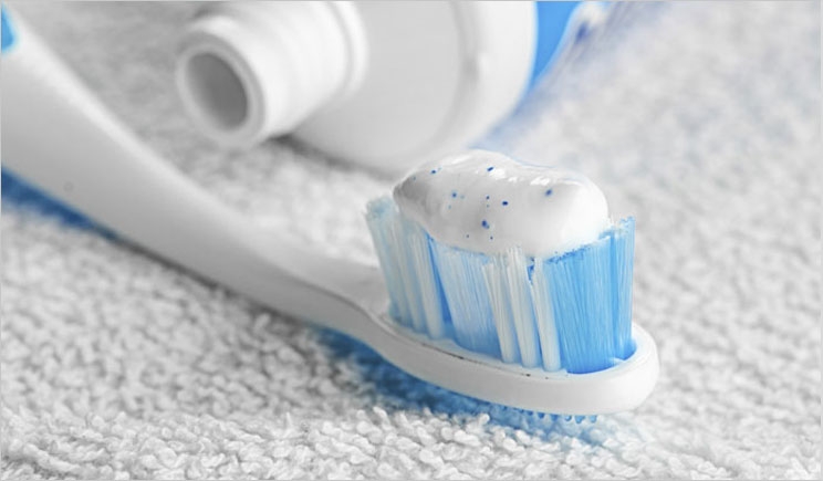 Bacteria Collects in Hollow-Head Toothbrushes - Dentistry Today