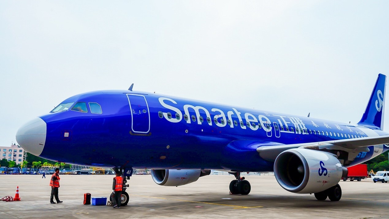 Smartee Denti-Technology Debuts Themed Airplane with Spring Airlines – Dentistry Today